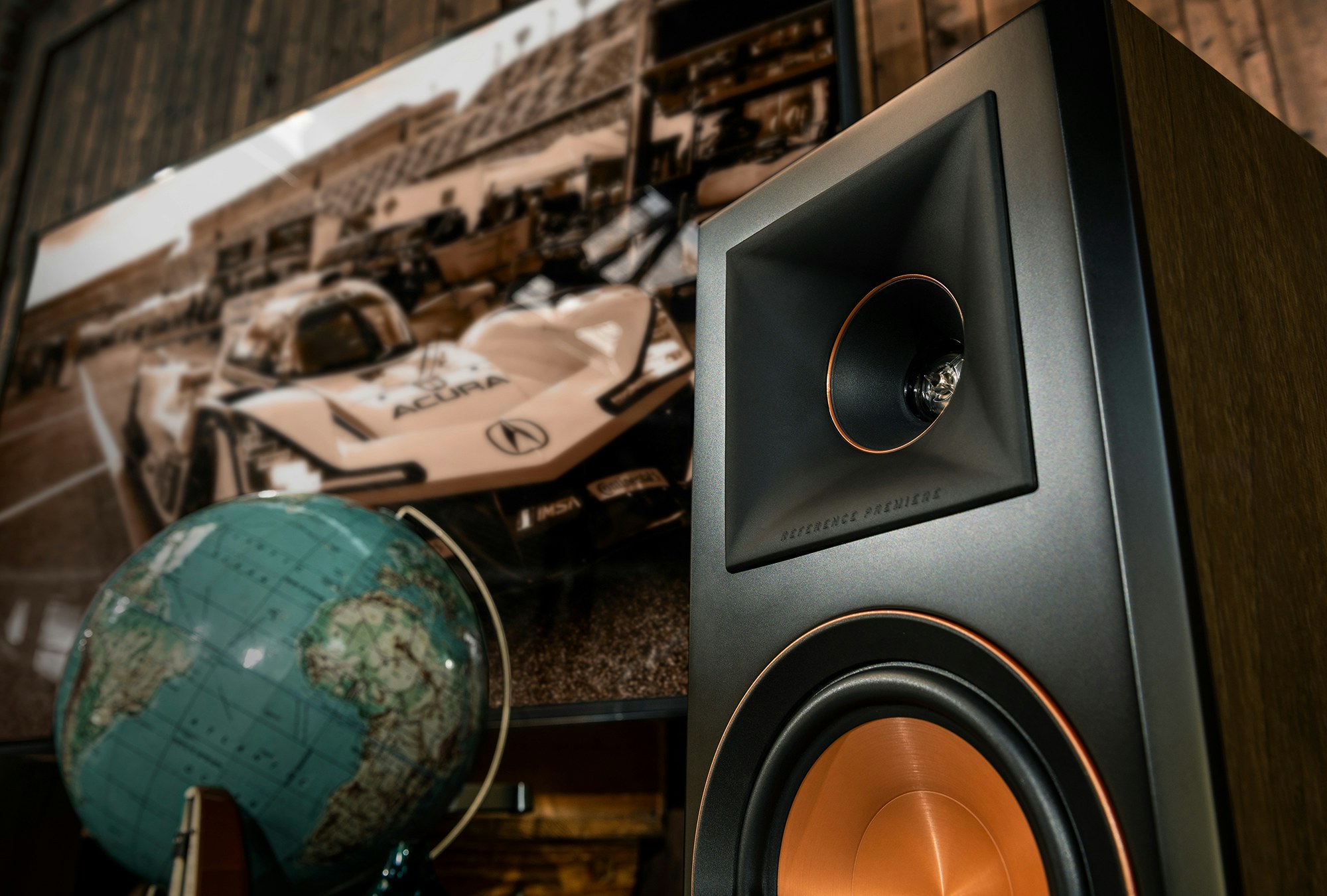 RP-8000F floorstanding speaker Walnut